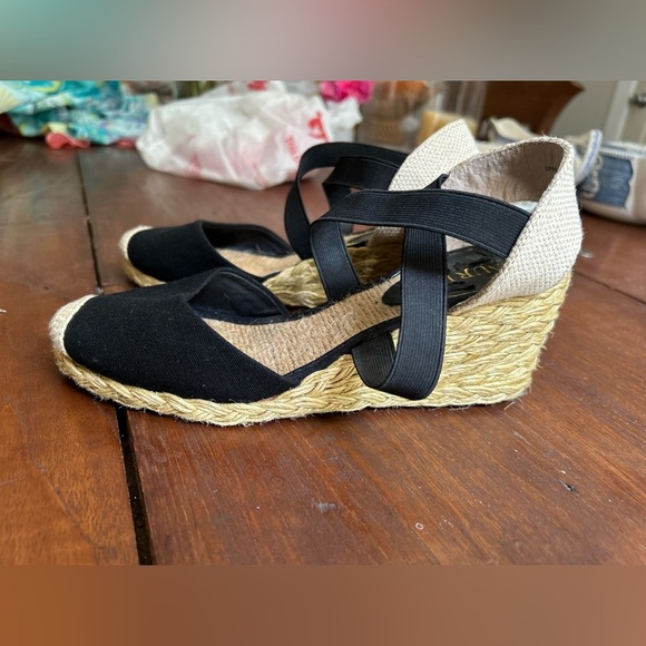 Ralph Lauren Espadrille platforms size 6.5 - Picture 9 of 12